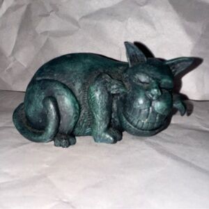 Vintage Smiling Cheshire Cat Resin Figurine 4”